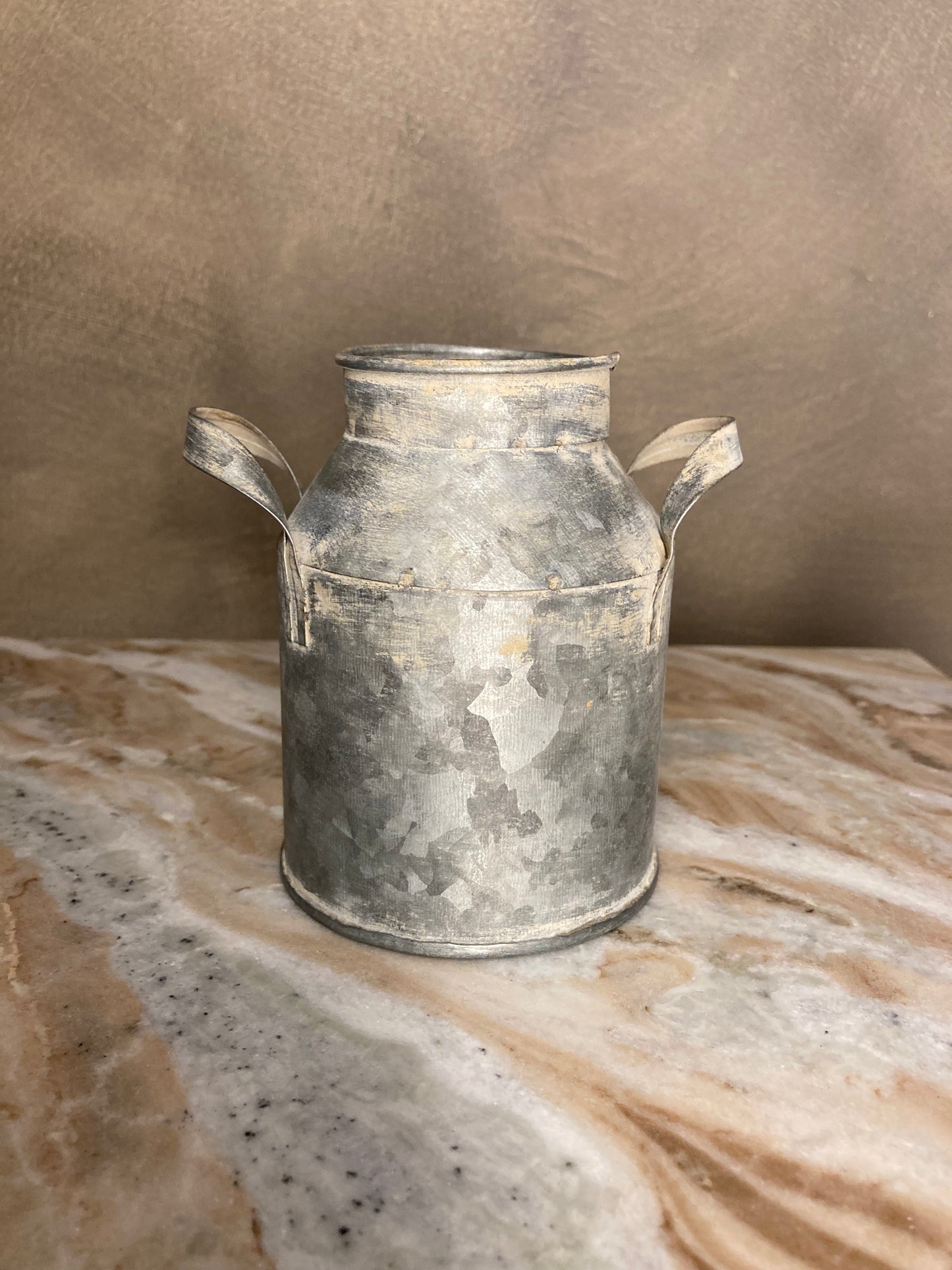 Decoración de metal pequeño