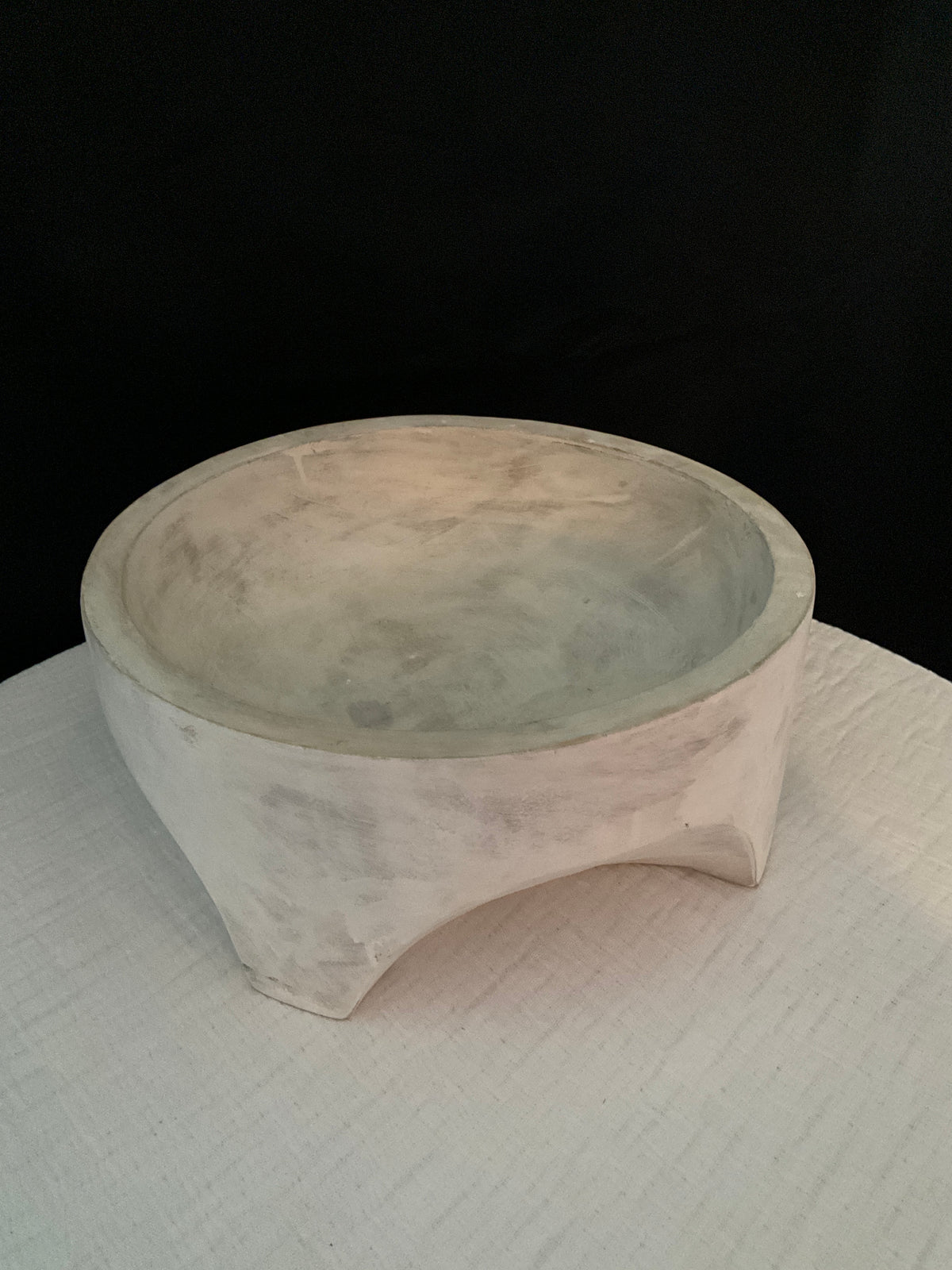 Jarrón de madera blanca