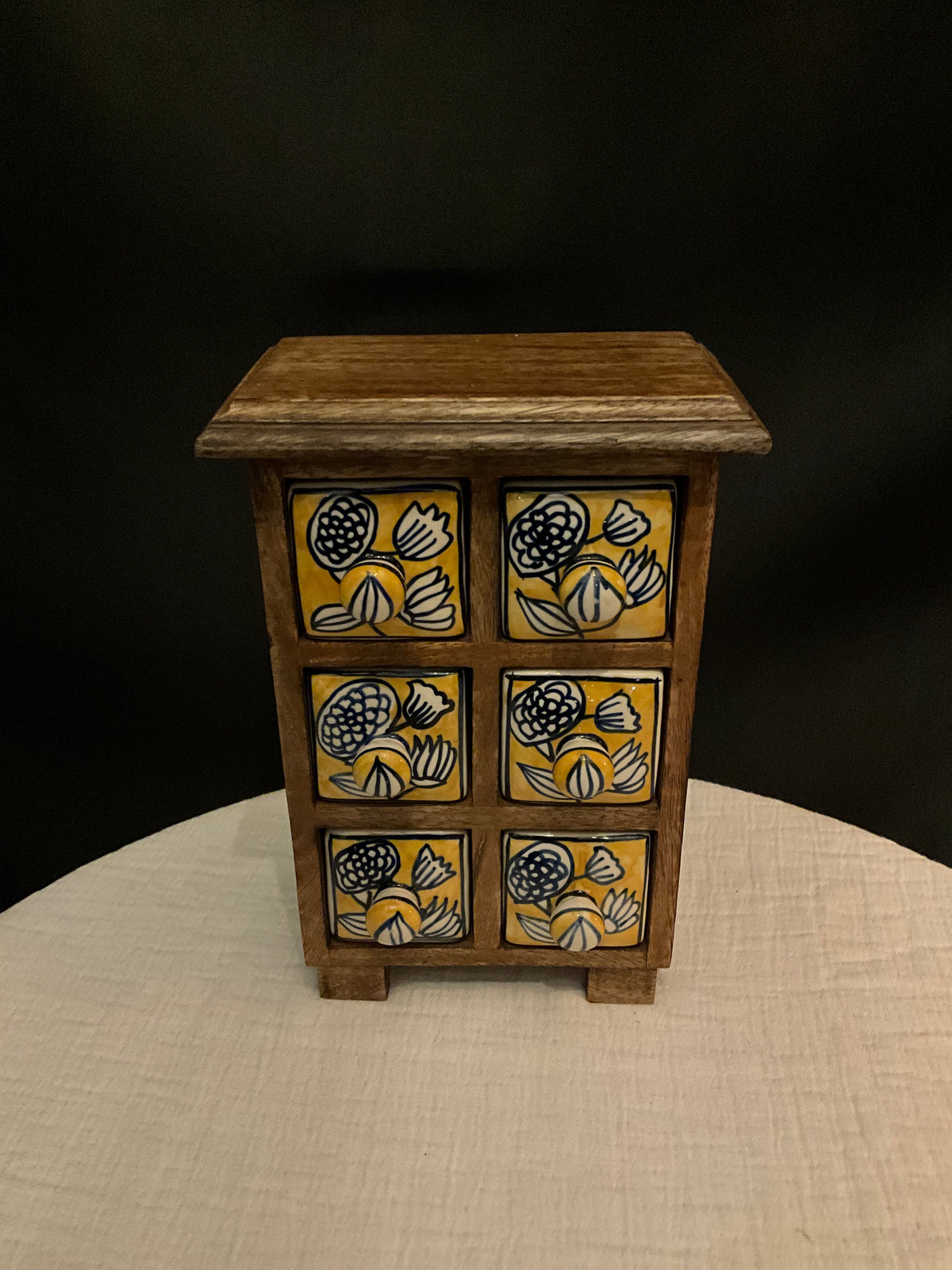 Mueble de madera